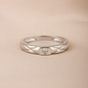 Ring i platina med diamant