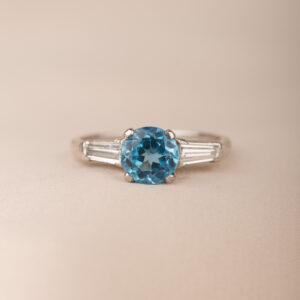 Ring i platina med topas och diamanter