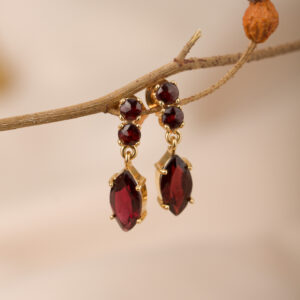 Söta guldörhängen