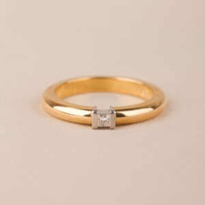 Diamantring från Engelbert