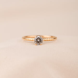 Solitärring från Rebecca Bonaparte