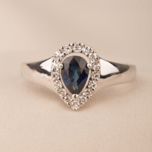 Safir- och diamantring