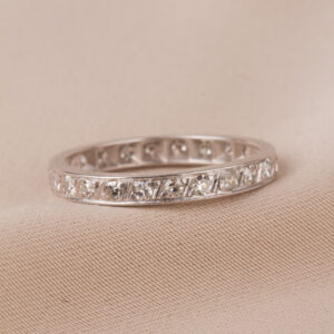Helallians i vitguld, 0,48 ct